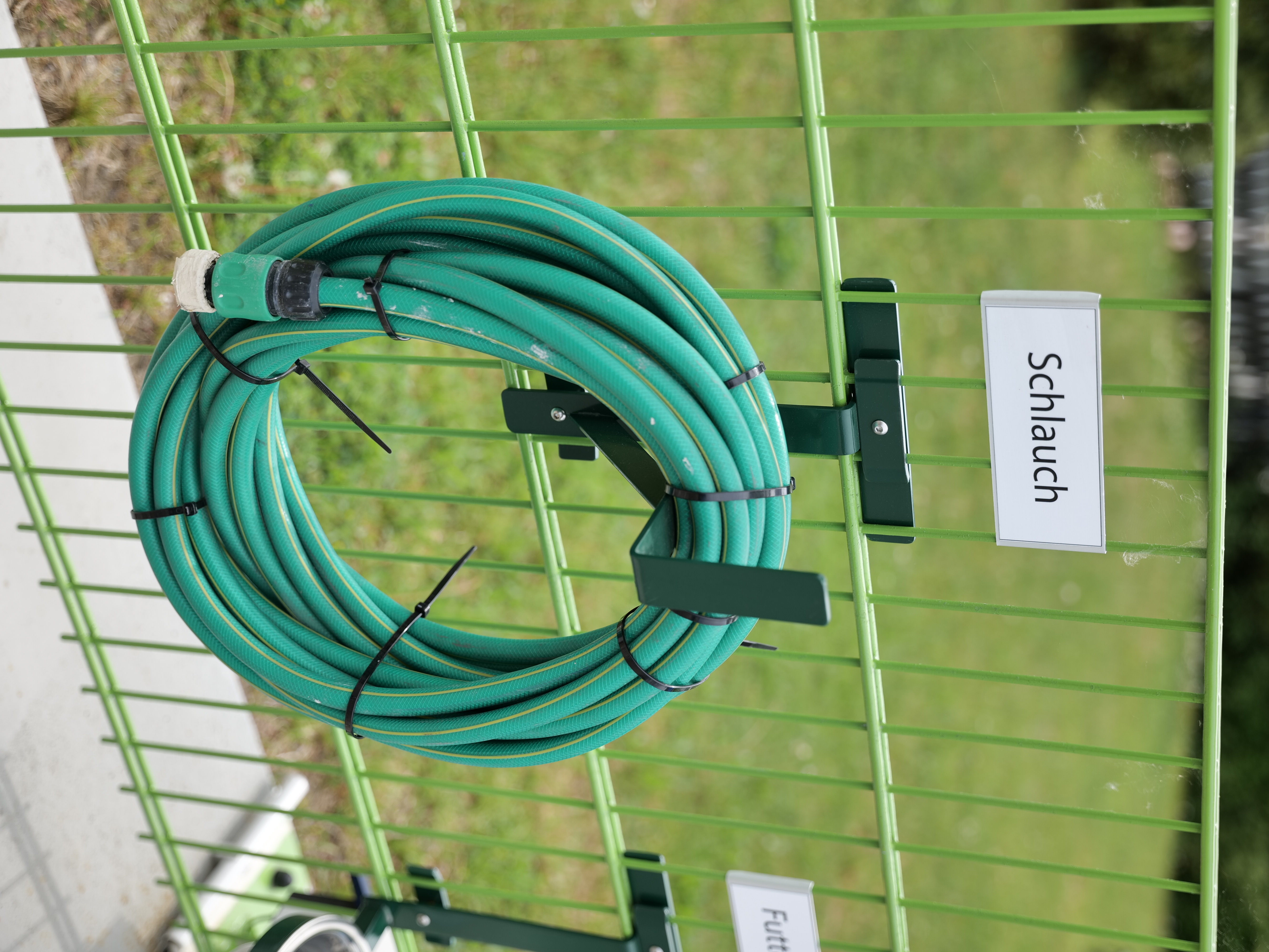 Eindrehhalterung Schlauchhalter