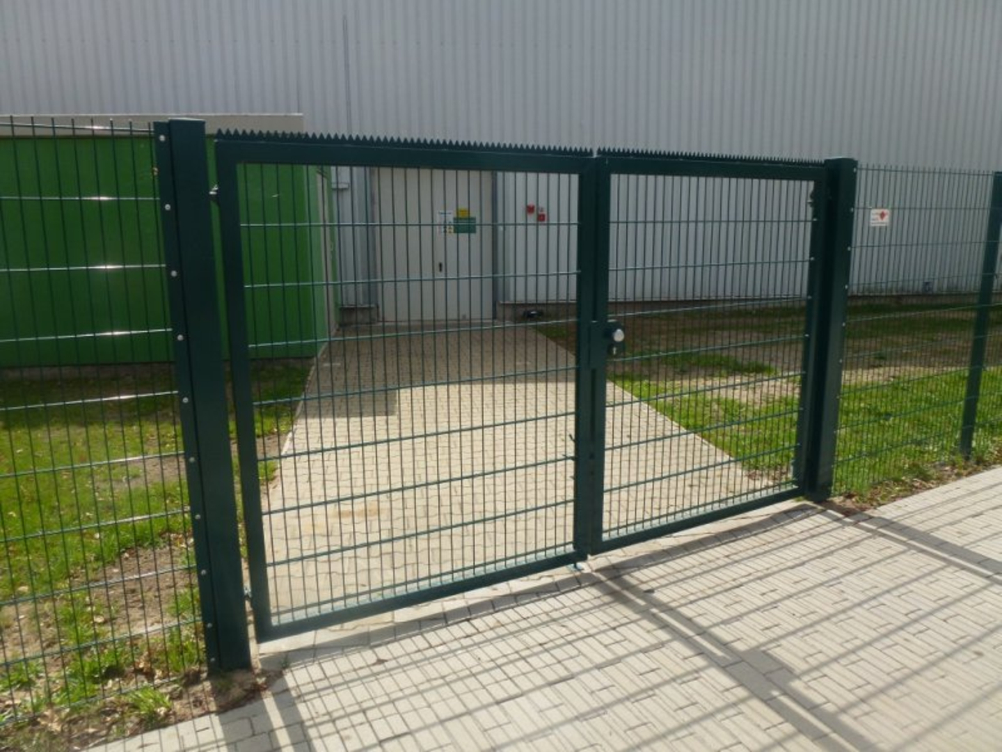 Hamburgtor 2-flg. Moosgrün